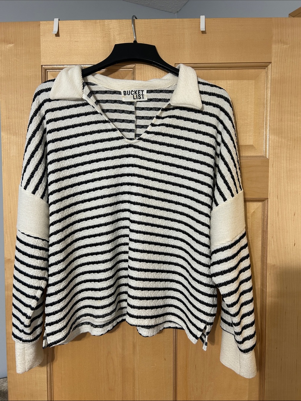 BUCKETLIST Cream & Black Striped V-Neck Collared Knit Top